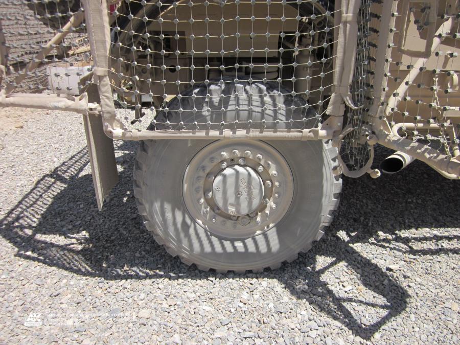 Колеса Oshkosh M-ATV 2009 года  (фото 525 из 676)